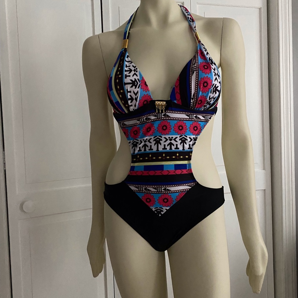 One Piece Swimsuit - Picture 2 of 10